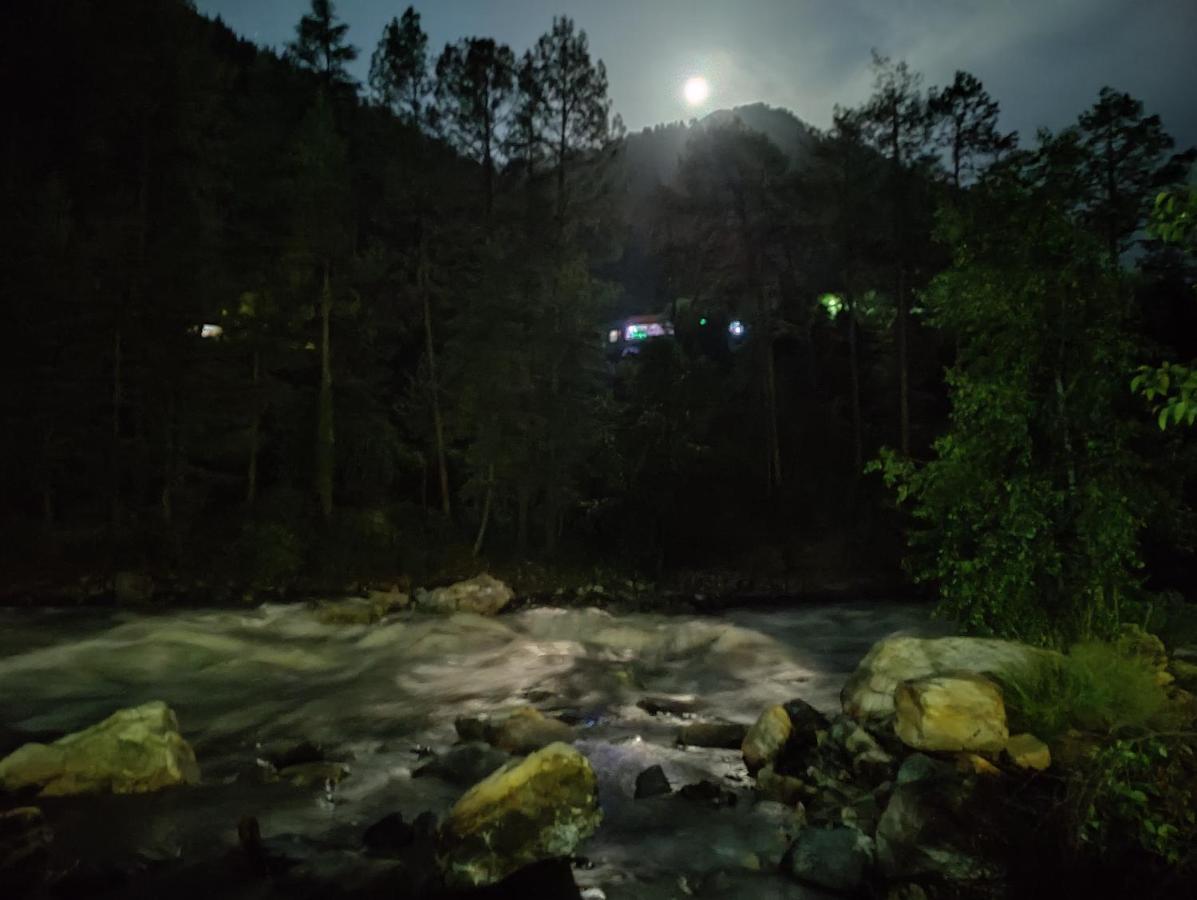 Breathe Inn Kasol Ngoại thất bức ảnh