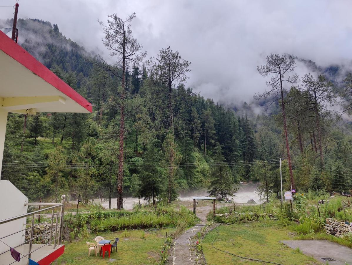 Breathe Inn Kasol Ngoại thất bức ảnh