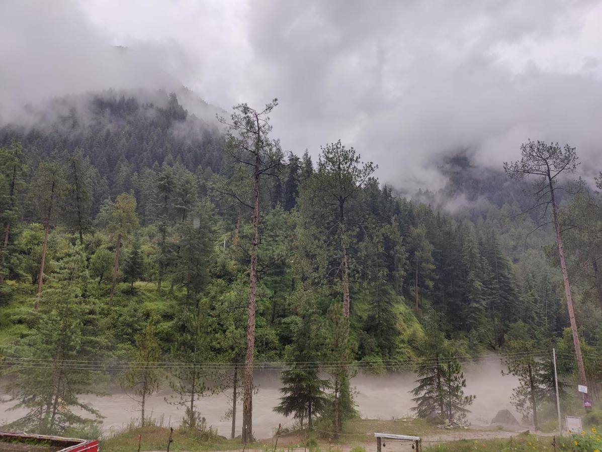Breathe Inn Kasol Ngoại thất bức ảnh