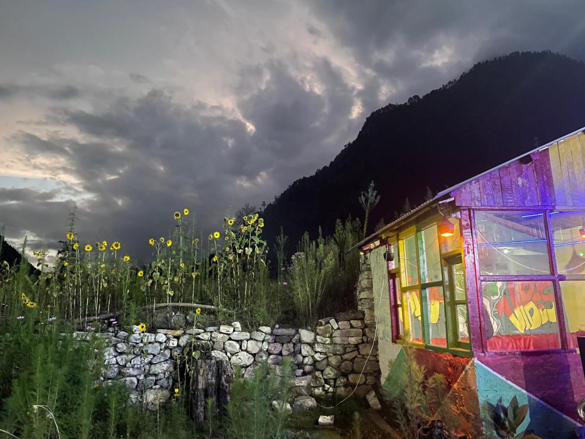 Breathe Inn Kasol Ngoại thất bức ảnh