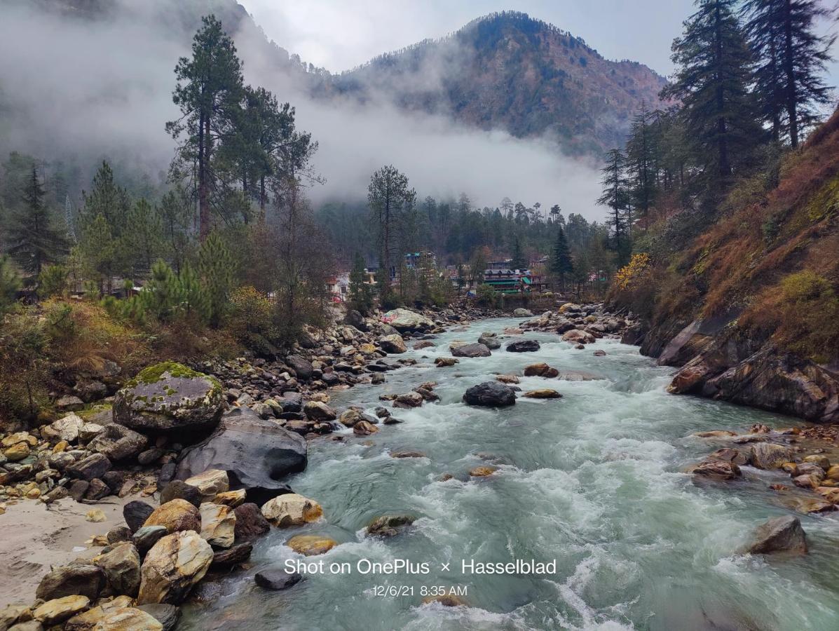 Breathe Inn Kasol Ngoại thất bức ảnh