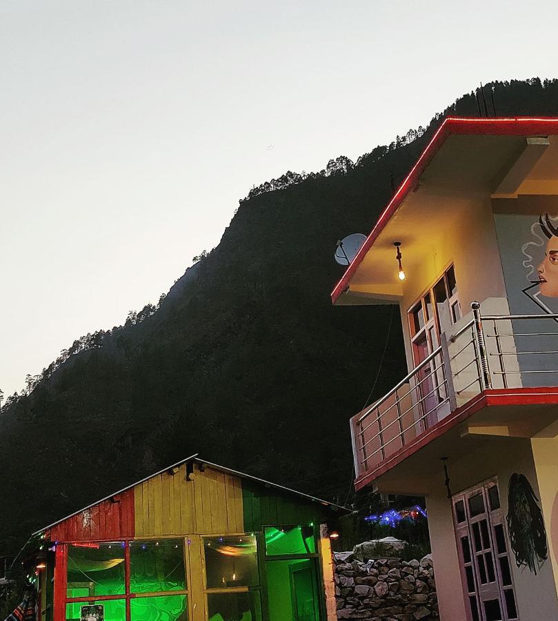 Breathe Inn Kasol Ngoại thất bức ảnh
