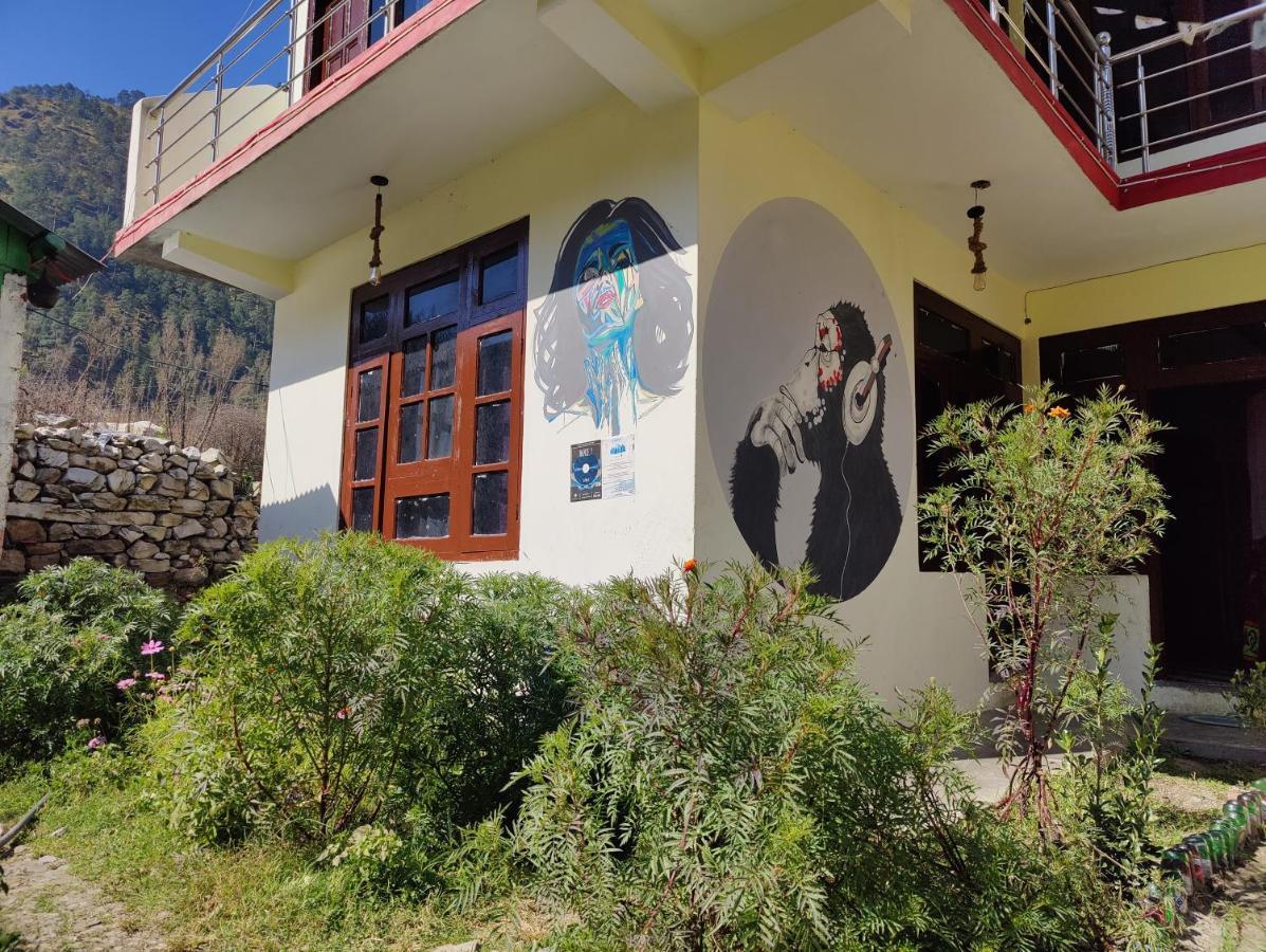 Breathe Inn Kasol Ngoại thất bức ảnh