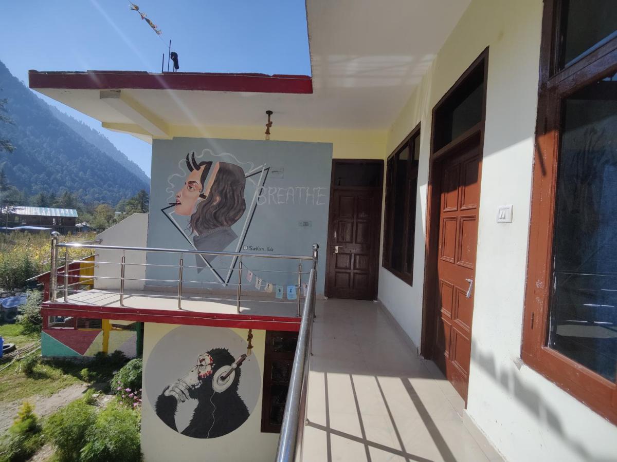 Breathe Inn Kasol Ngoại thất bức ảnh