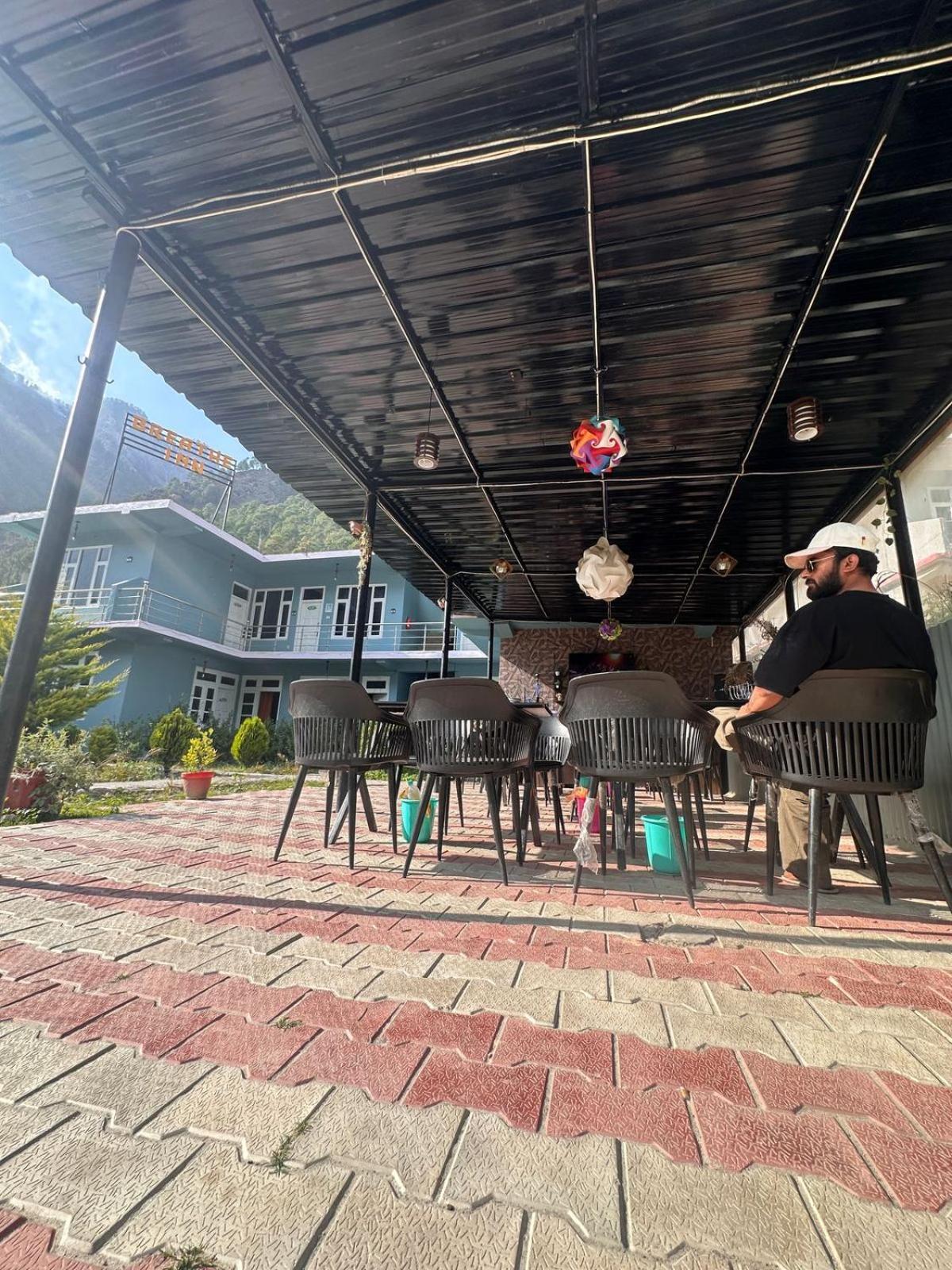 Breathe Inn Kasol Ngoại thất bức ảnh